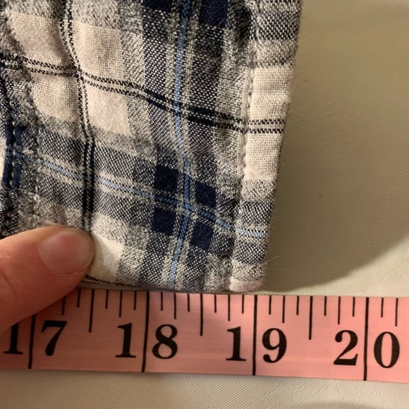 EUC Shirt: Plaid, Flannel, Button Down, Alesbury - Picture 7 of 9